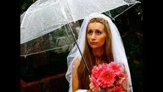 Alanis Morissette - Ironic - (Ironic lyrics on screen) It's Like Rain on Your Wedding Day