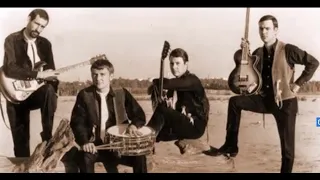 The HOMBRES - Let It Out (Let It All Hang Out) / It's A Gas - stereo