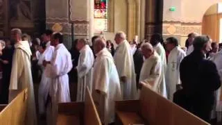 Entrée de la messe d'installation de Mgr Aupetit - Nanterre