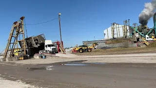 Off-Loading Sugar Cane