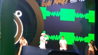 [LIVE] sơn tùng M-TP em của ngày hôm qua đh bách khoa hn