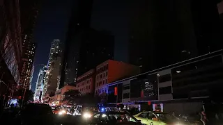 Нью-Йорк во тьме: в городе произошло масштабное отключение света