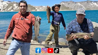 Pesca en Laguna de la Cordillera de los Andes Región del Maule Ruta del Paso Pehuenche