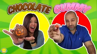 ChOcOlAtE FooD vs GuMmY FoOd! ChOcOlaTe vs GoMiNoLaS! Momentos Divertidos!