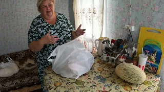 Продукты для семьи которая в них нуждается. Обед на даче.