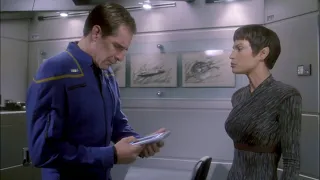 T'pol is surprised by Archer