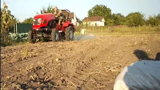 Робота модернізованої  "Полтавської" картоплекопалки