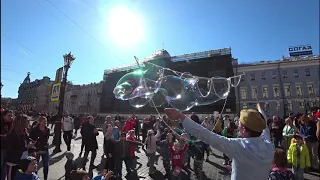 Мыльные пузыри на Невском | Развлечение для детей и не только