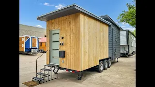 Could you live in this 😍 PRECIOUS 😍 Tiny Home on Wheels?