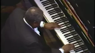 ♫ I can't get started with you / Oscar Peterson