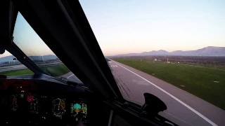 Bombardier Dash 8 Q400 Cockpit View - Landing in Athens