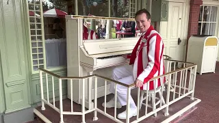 Disneys Casey’s Corner Pianist Grayson Smith 10/20/22 for the 7th inning stretch in Magic Kingdom