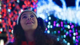 MACKLEMORE - IT'S CHRISTMAS TIME FEAT. DAN CAPLEN (OFFICIAL MUSIC VIDEO)
