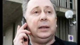 Lele Mora, telefonata con insulti a giornalista di Annozero.