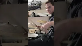 Practicing some different hi-hat licks to "Hooked on a Feeling" by Scary Pockets 🥁👋🎩