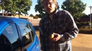Hur man öppnar en bil med bara en potatis