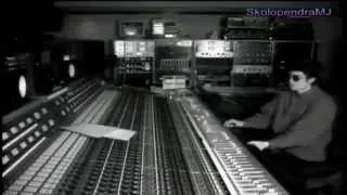 Michael Jackson: The Genius in the Studio Recording and says hi in italian. ( Sub Ita)