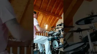 Hallowed Be Thy Name - Iron Maiden Drum Cover By Guillaume the Great !!!!