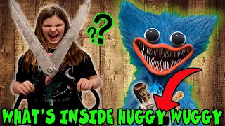 What's Inside Huggy Wuggy? Cutting Open Poppy's Playtime Villain (skit)