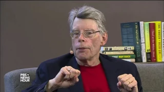 Stephen King wants to reach out and grab you -- with his writing