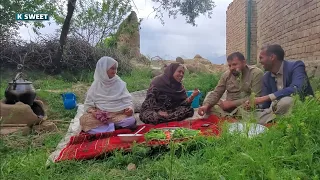 خاله نفیسه چرا همرای بی بی جان قار است و دیگر آشپزی نمیکند/ Village life in Afghanistan ,cooking