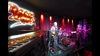 Wheel House | Straight On (Live @ Retro Junkie)