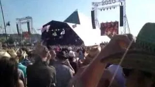 Snoop Dogg & Tinie Tempah Pass Out Live Glastonbury 2010