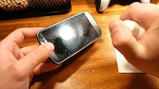 How to clean your smartphone screen from dirt