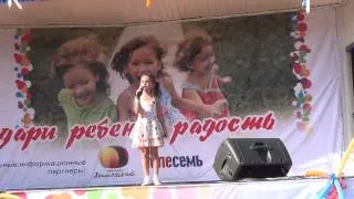 Асабина Софья 8лет. Песня"Веснушки"