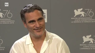 Tv Call - Joaquin Phoenix (Joker) - Venezia 76