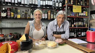 😲Un Viejo Bar en pleno centro de Mar del Plata. El Bar de Pedro tiene 45 años y conserva las...