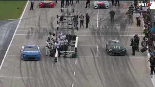 KYLE LARSON VS KURT BUSCH PIT CREW - 2022 NASCAR ALL-STAR RACE NASCAR CUP SERIES AT TEXAS