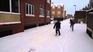 snow fight bwoy   yeee