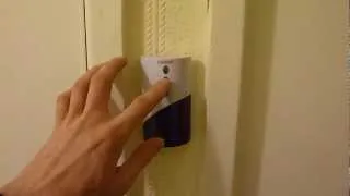 Hilarious Doorbell Malfunction