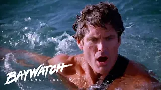 3 DRAMATIC LIFEGUARD RESCUES! Most Viewed Baywatch Moments EVER!