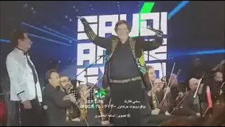 اغنية فريق غرانديزر يونايتد/ أداء: سامي كلارك إيساو ساساكي/ جنون الجمهورعند صعود محمد دبق المسرح