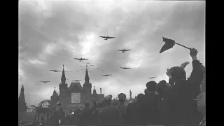 Чествование челюскинцев на Красной площади в Москве. 19 июня 1934 года