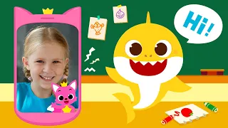[Новые Особенности] Pinkfong Baby Shark Phone! | Болтайте, пойте и фотографируйте вместе с Пинкфонг!