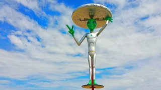 CA Beef Jerky UFO Store Tour/ Alien Fresh Eating Jerky/ Baker in the Middle of the Desert California