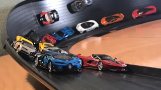 HOT WHEELS HYPERCAR MEGA SUPER CURVE CRASH RACE 2! (feat. Bugatti Chiron, Ferrari FXX K, and more!)