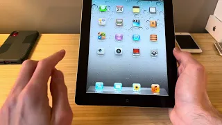 Unboxing an iPad 2 that's running iOS 5.0