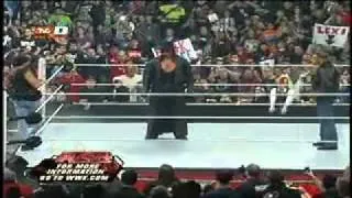 WWE RAW 28/03/11 - Shaw Michaels returns to RAW en español 1/2