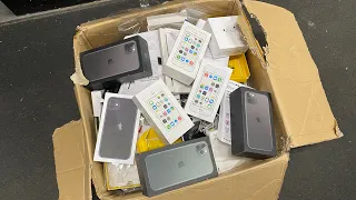 BIGGEST APPLE STORE DUMPSTER DIVE HAUL!! MASSIVE APPLE STORE JACKPOT!! LOADED BOX!!