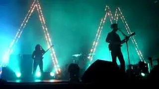 Arctic Monkeys - I Bet You Look Good On The Dancefloor live @ Agganis Arena, Boston - Feb 6, 2014