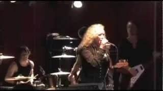 Elaine Tuttle performing Sign of the Southern Cross & Turn Up the Night at Sullivan Hall NYC