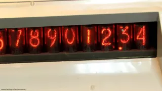 Советский калькулятор "Электроника Д3". Soviet calculator "Elektronika D3" (circa 1979)