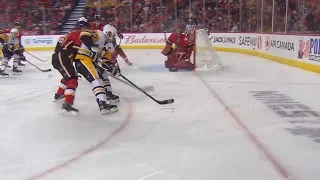 Sidney Crosby roofs backhand past Smith from impossible angle