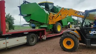 Пригнали новенького  John Deere 1052