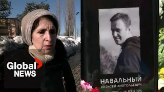 “Hero of Russia”: Mourners lay flowers at Alexei Navalny's grave after Moscow funeral