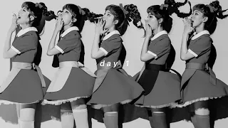 red velvet - day 1 ( 𝘀𝗹𝗼𝘄𝗲𝗱 + 𝗿𝗲𝘃𝗲𝗿𝗯 )